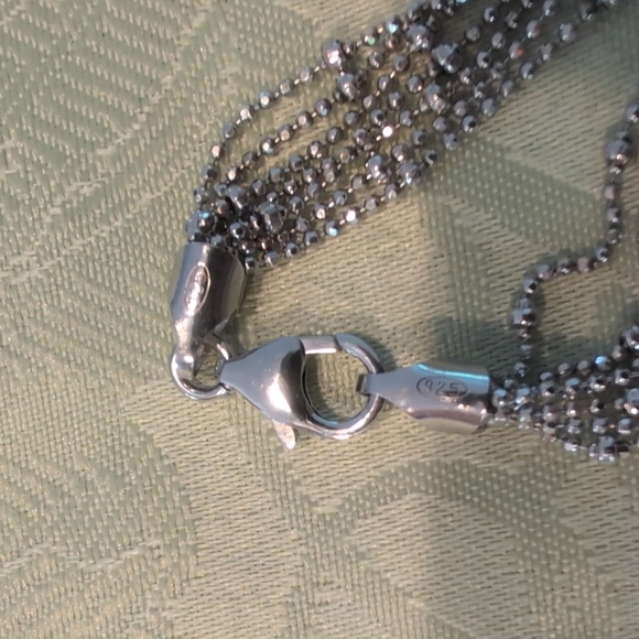 Elegant Silver Beaded Necklace - Picture 3 of 3